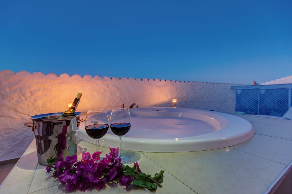 Design Penthouse, Bathtub photo 2