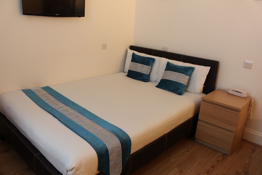 Economy Double Room photo 3