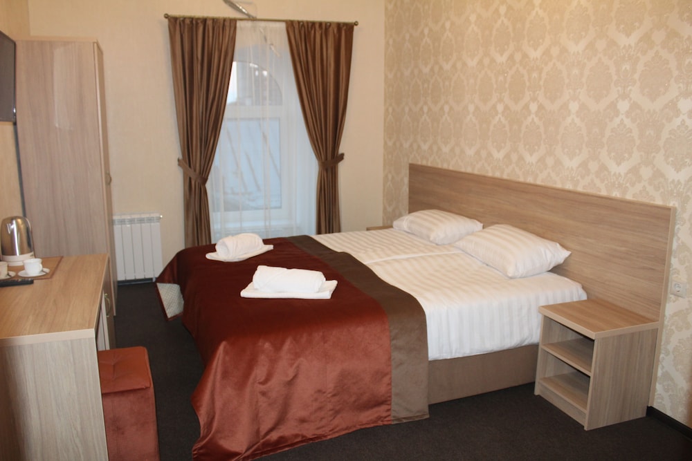 Standard Double or Twin Room photo 1
