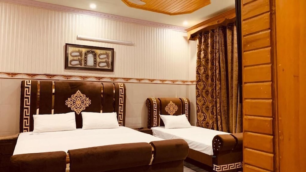 Deluxe Triple Room, Balcony, Mountain View photo 2
