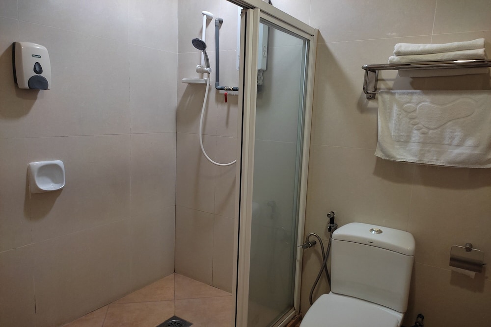 Standard Double Room - Photo 4