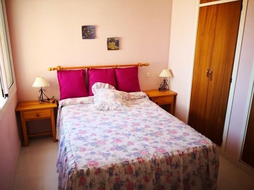 Apartamento, 2 habitaciones, terraza, vista al mar