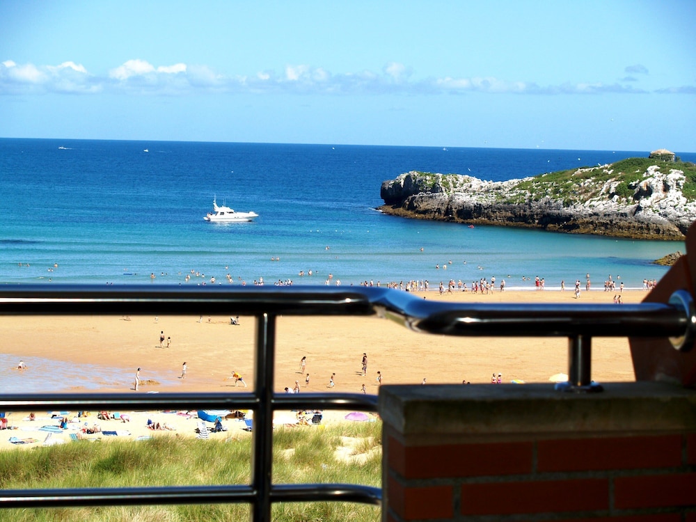 Deluxe Double Room, 2 Twin Beds, Beach View