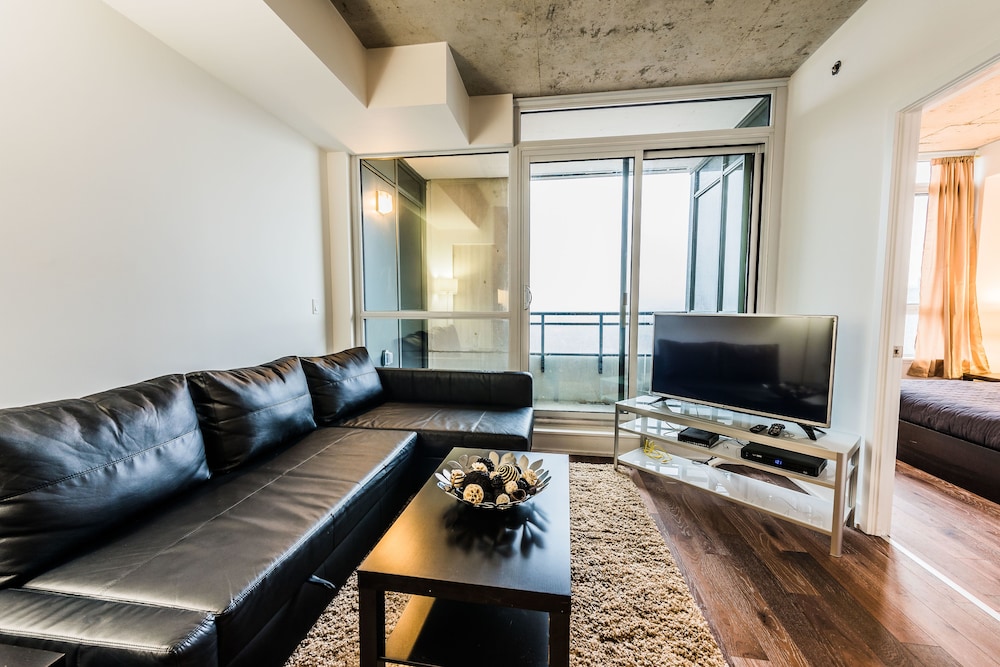 Gladstone Suites - Toronto Central, Photo 3