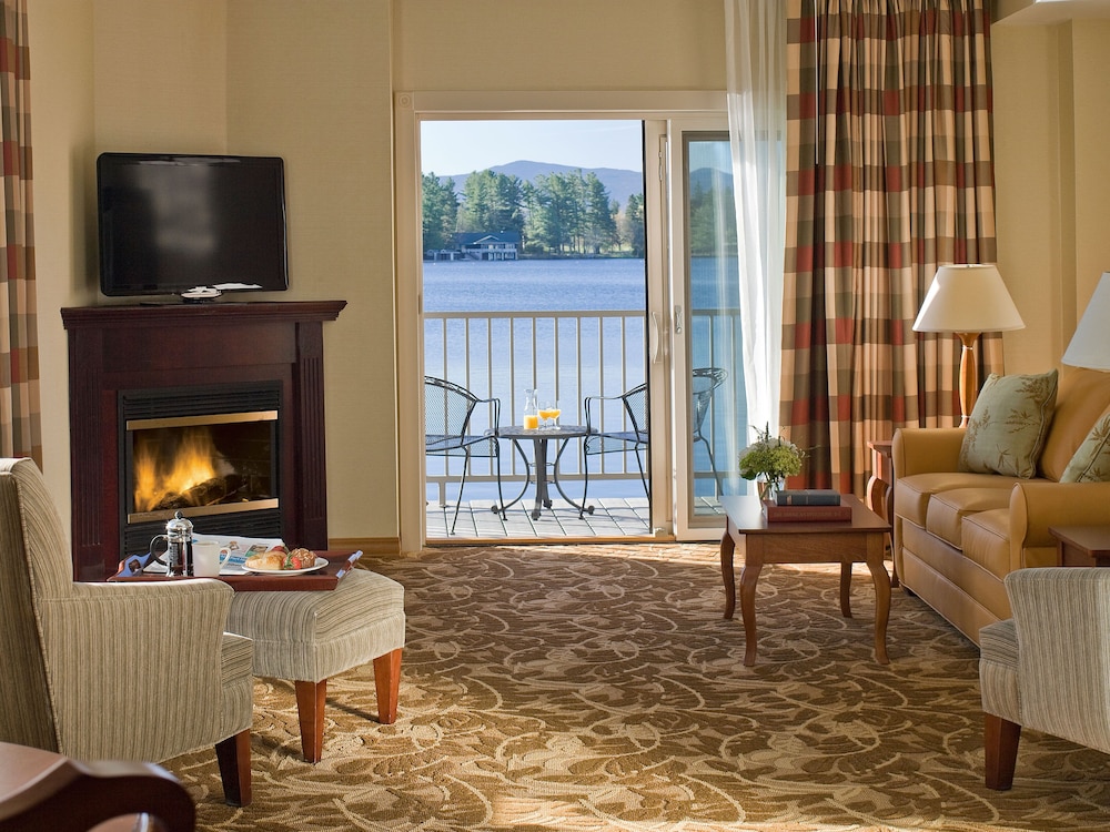 Deluxe Room, 1 King Bed with Sofa bed (Waterfront Collection One Bedroom Sui)