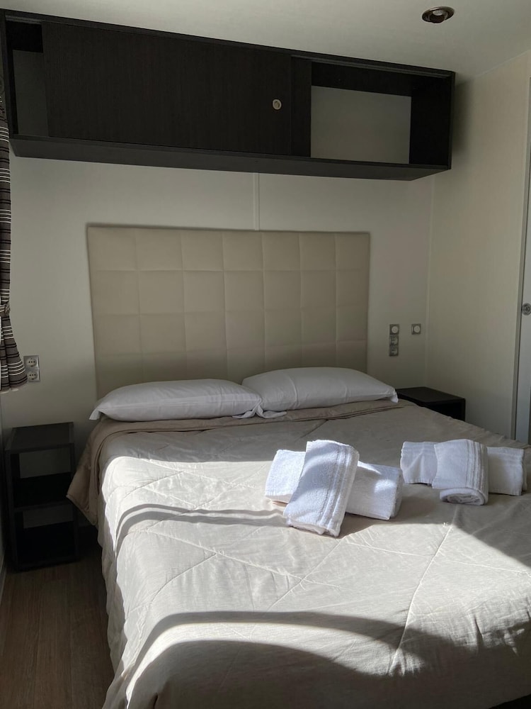 Superior Mobile Home, 2 Bedrooms, Ocean View