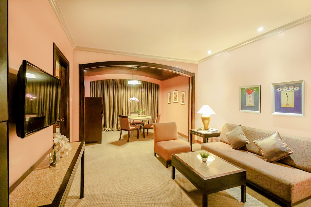 Executive Suite, 1 Bedroom - Photo 5