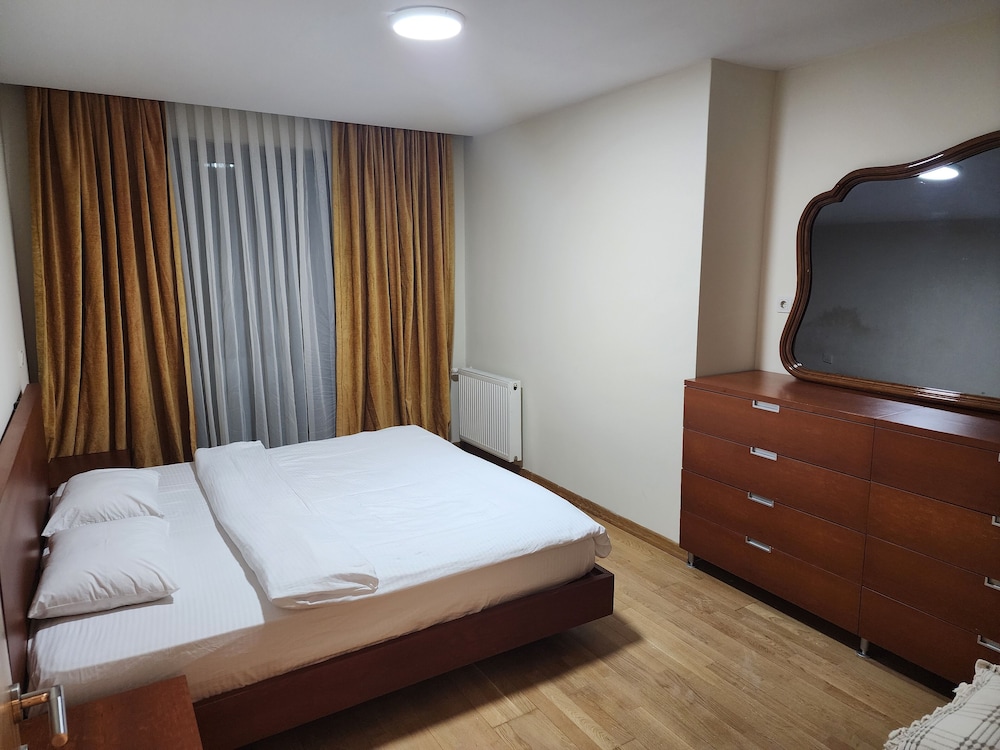Premium Suite, 2 Bedrooms, Pool Access photo 1
