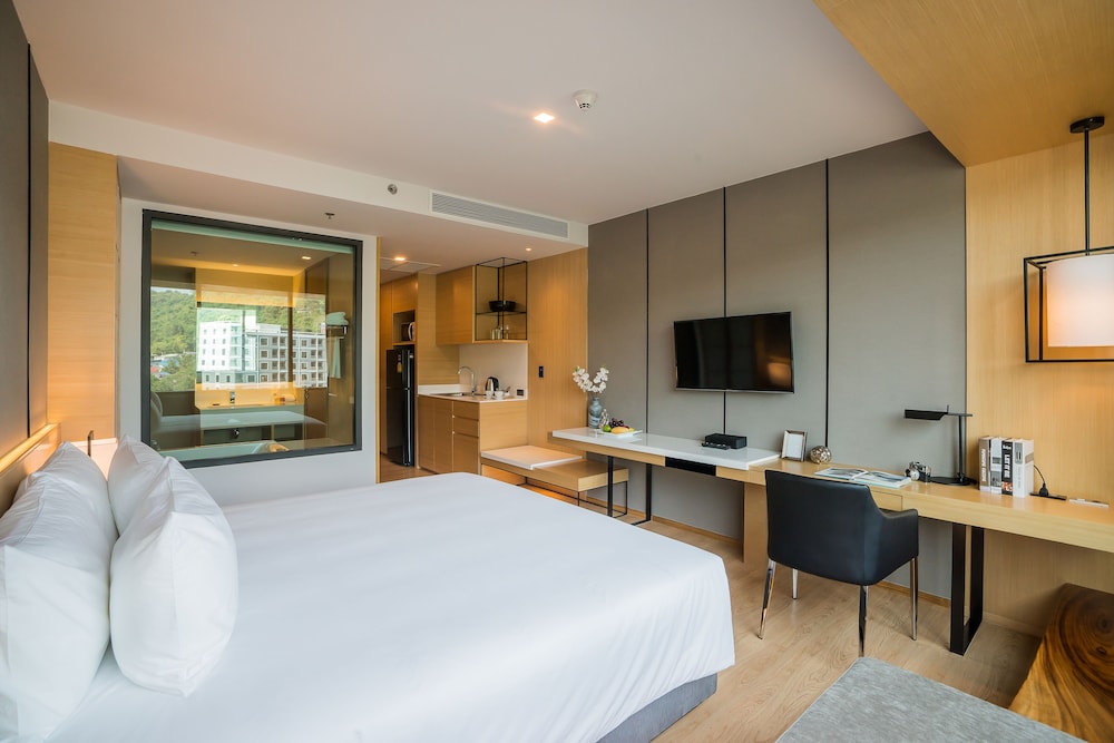 Deluxe Room (Mountain View) photo 3
