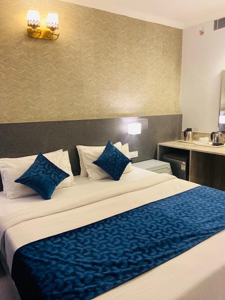 Executive Room - Photo 2