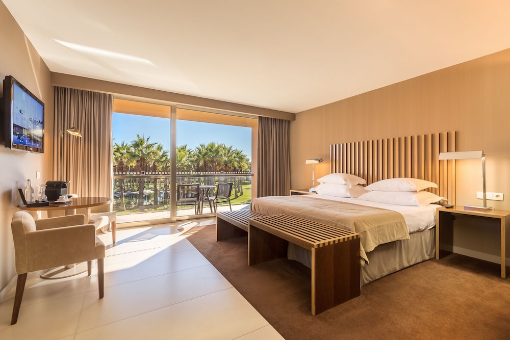 Twin Room, Balcony, Pool View