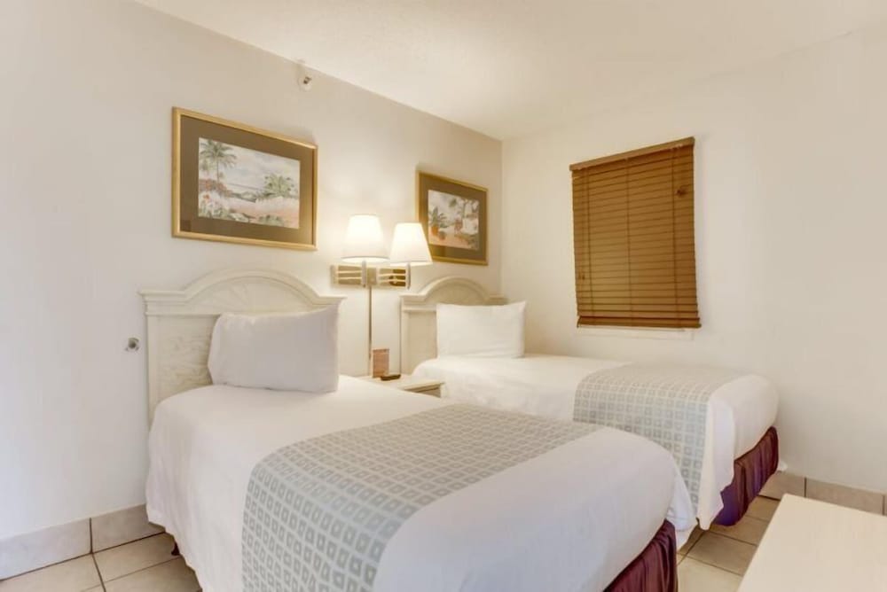 Condo, 2 Bedrooms, Balcony, Ocean View (751)