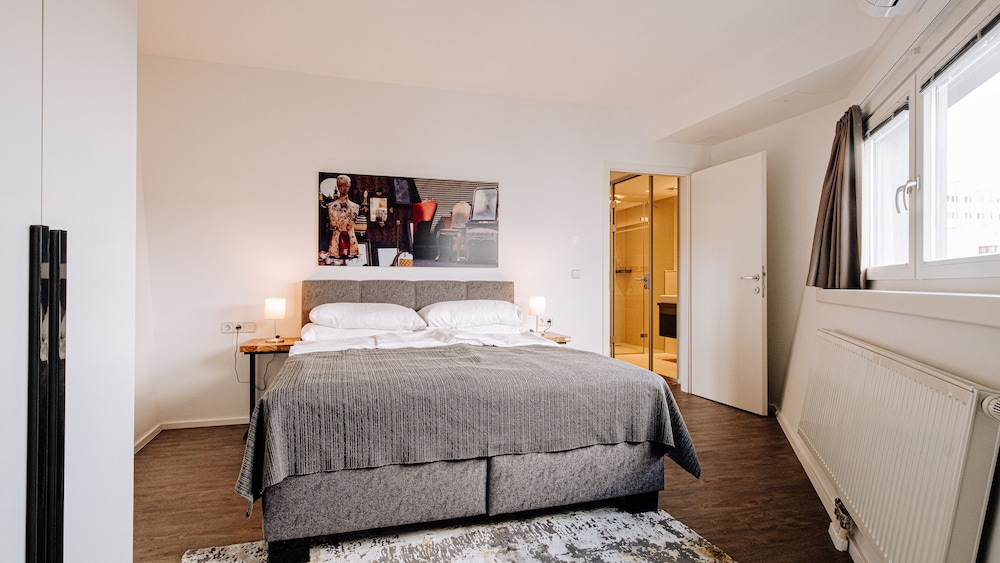 Executive Condo, 2 Bedrooms