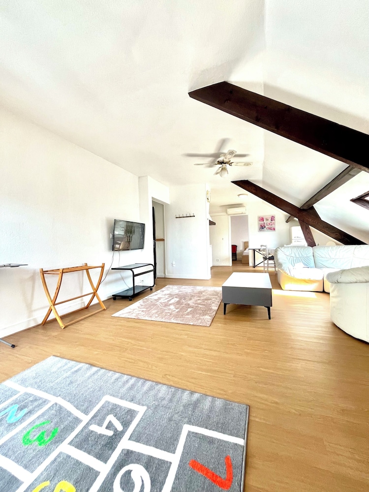 Family Apartment, Multiple Beds photo 1