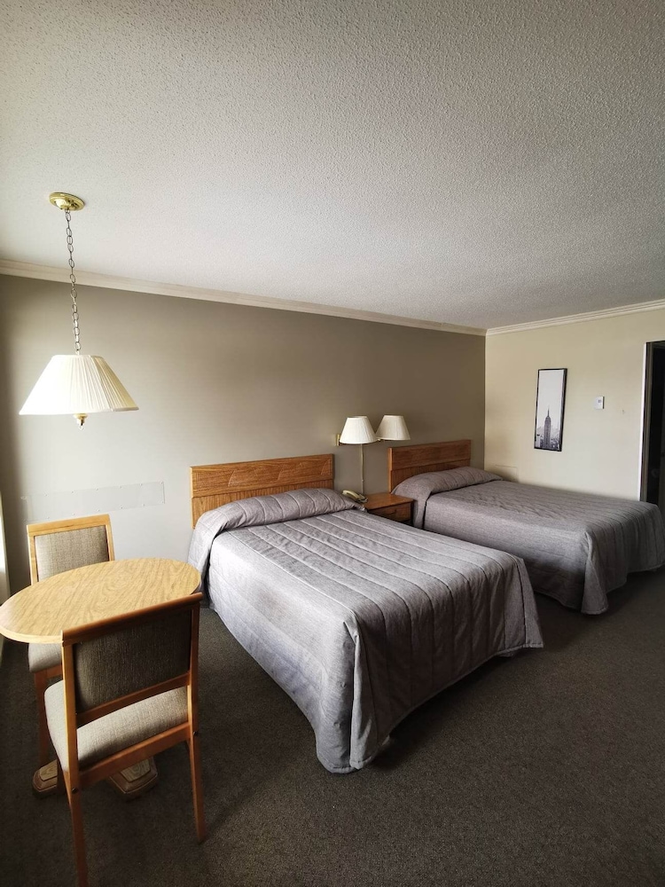Standard Room, 2 Double Beds