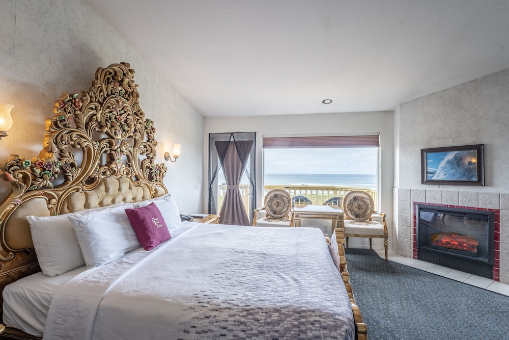 Premier Room, 1 King Bed, Jetted Tub, Ocean View photo 2