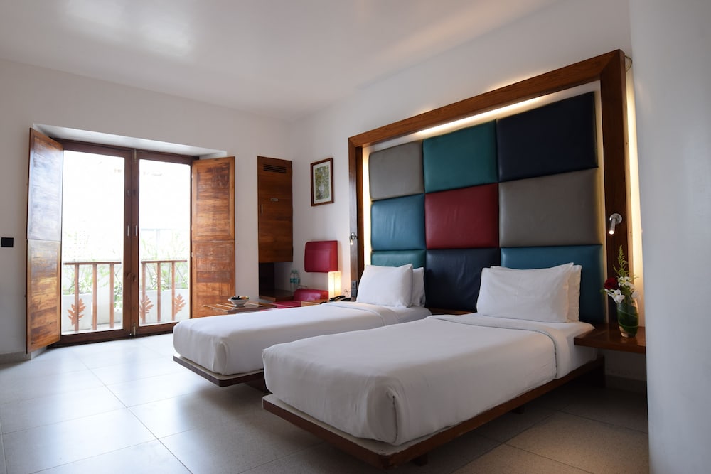 Deluxe Room, 2 Twin Beds - Photo 1