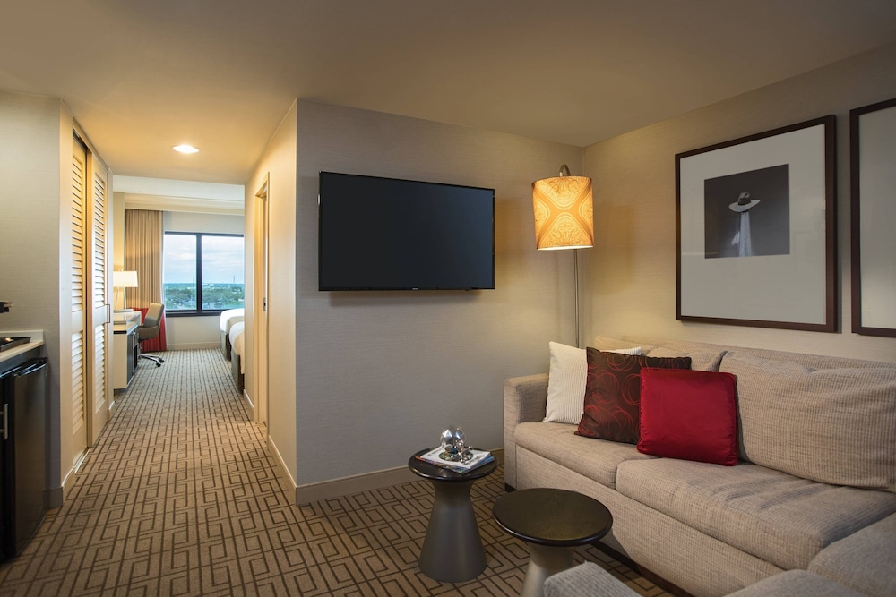 Executive Suite, Multiple Beds photo 2