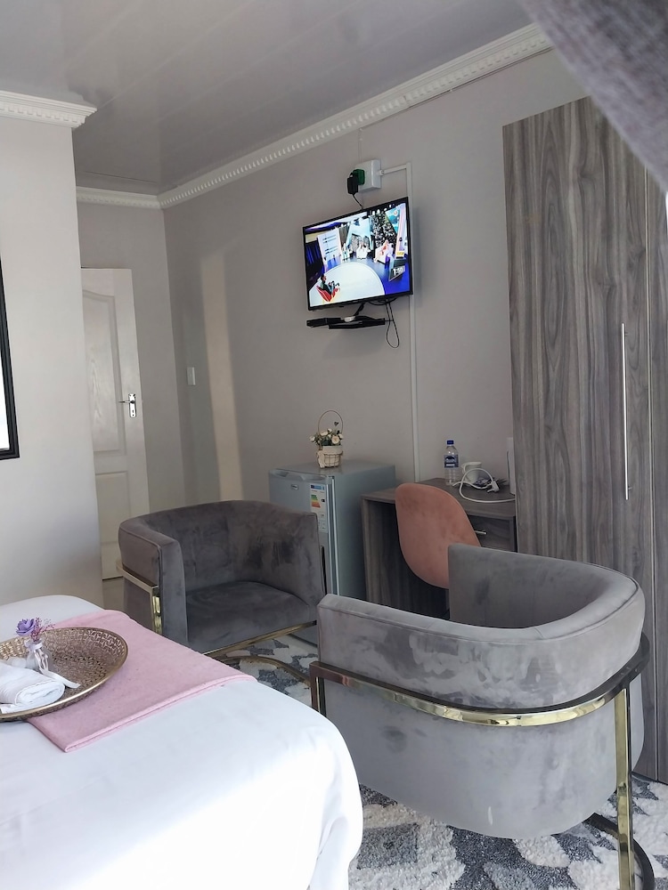 Deluxe Double Room, 1 Bedroom photo 3