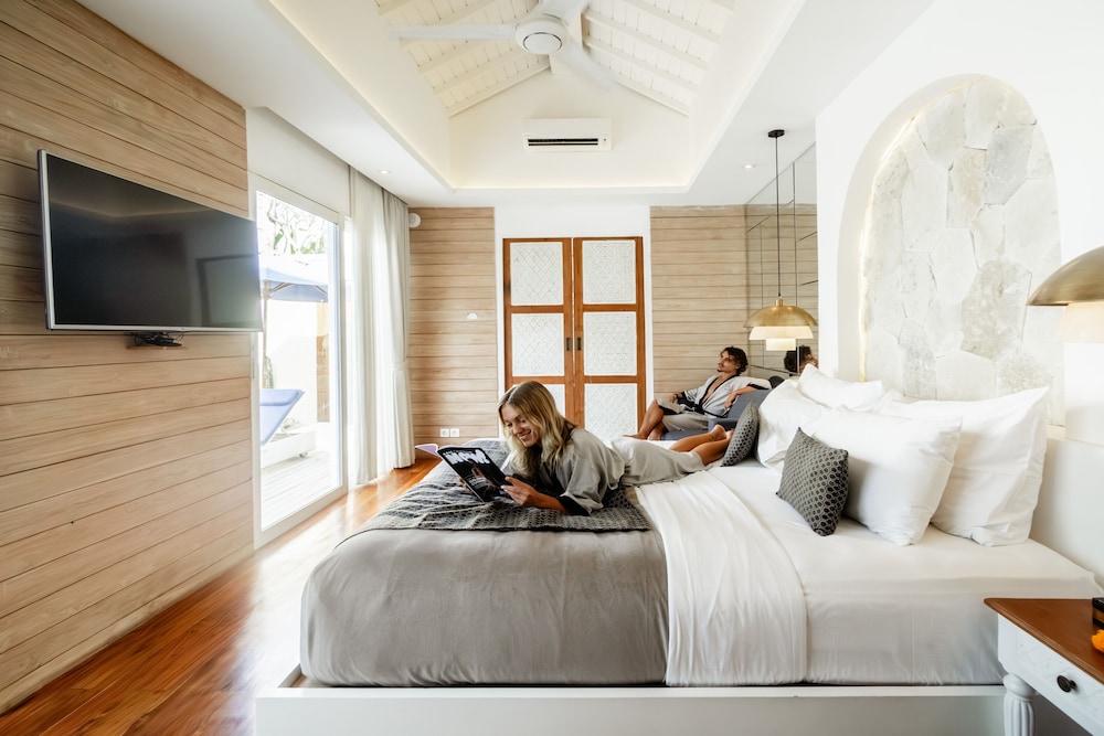 Royal 1 Bedroom Villa with Private Jetted Pool