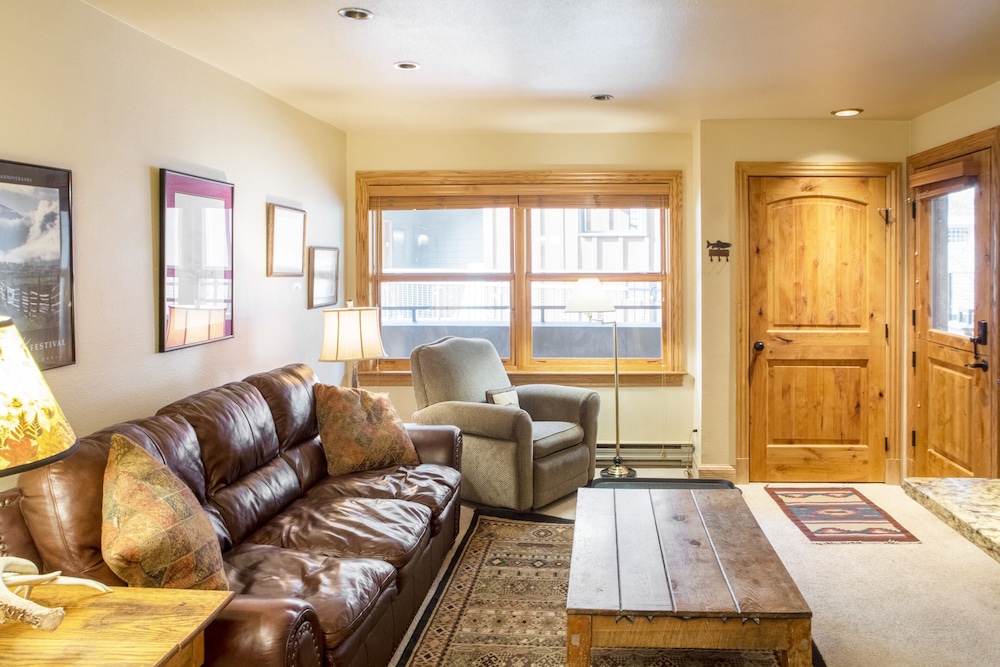 House (1 Bedroom)