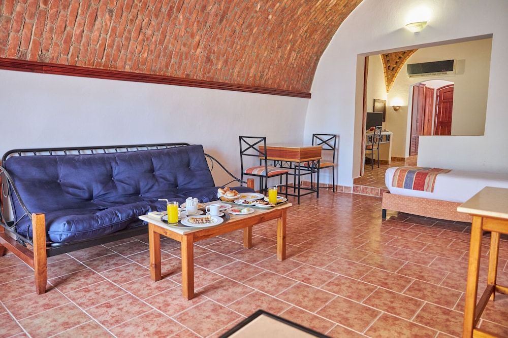 Junior Room, Sea View, Poolside photo 2