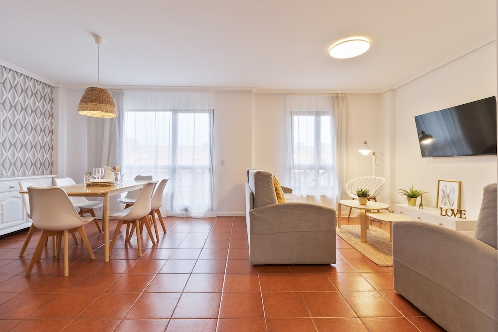 Duplex, 3 Bedrooms