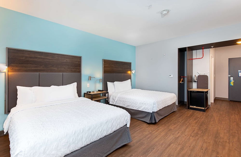 Room, 2 Queen Beds, Accessible (3x3 Shower) - Photo 2