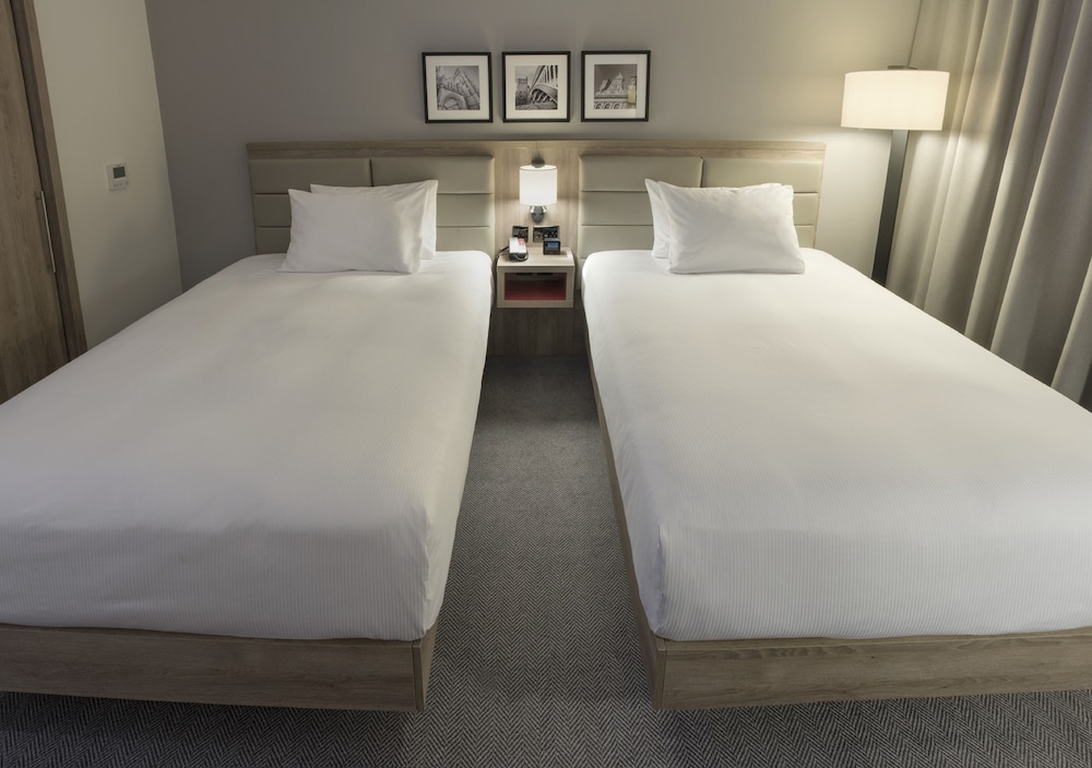 Twin Room - Photo 2