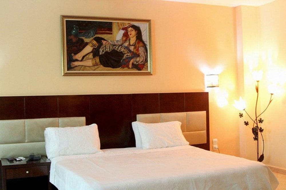 Double or Twin Room photo 3