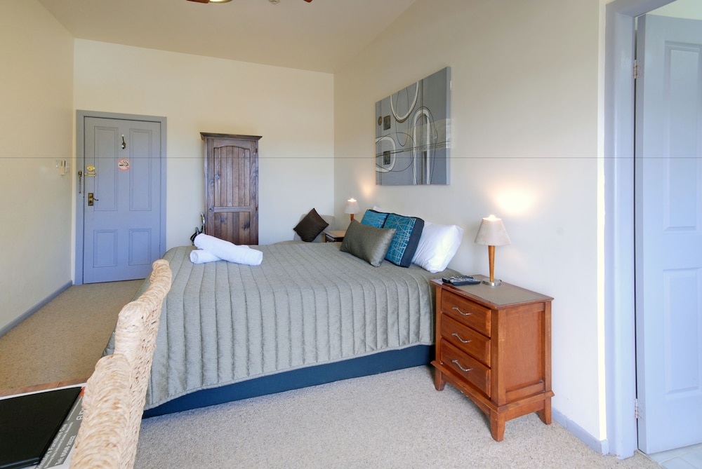 Riverview Room photo 2