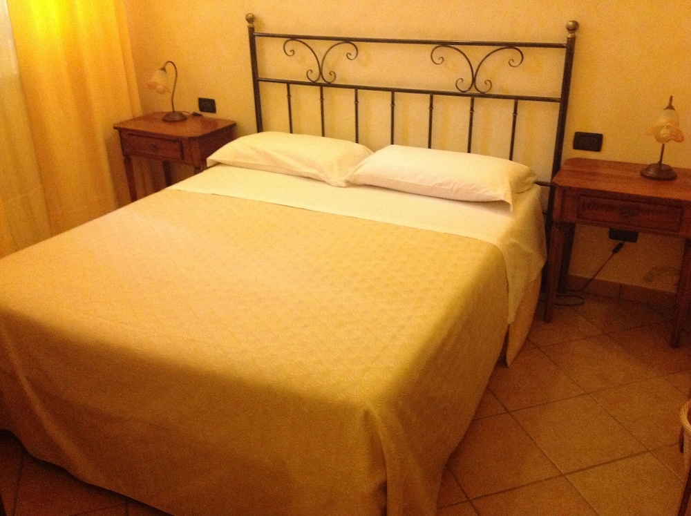 Standard Room, Hill View