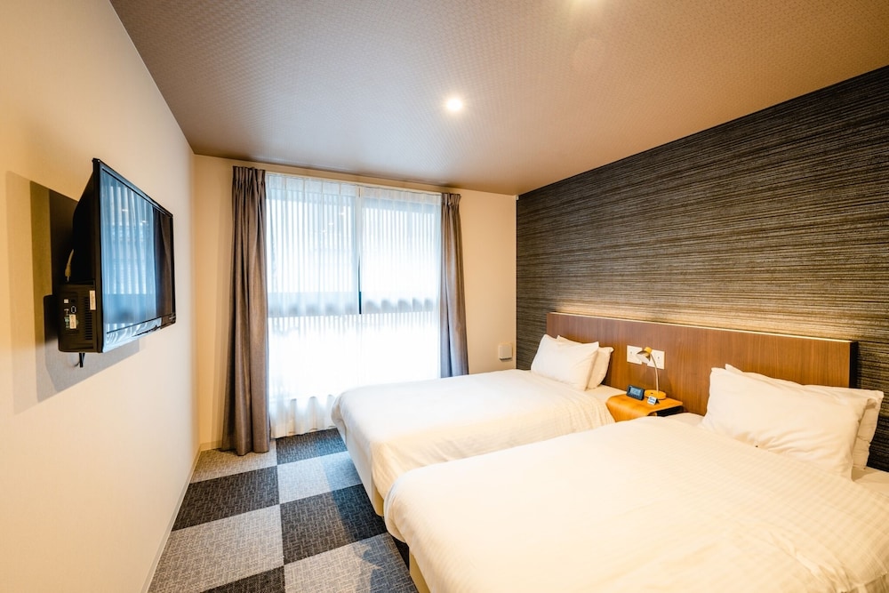 Basic Twin Room