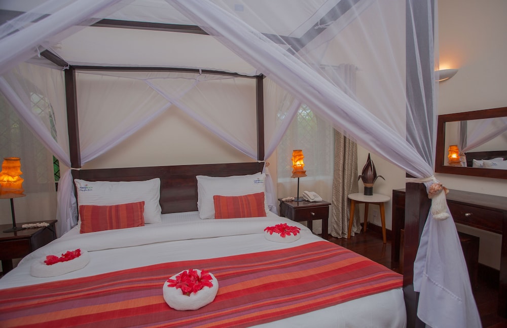 Grand Suite, Poolside photo 3