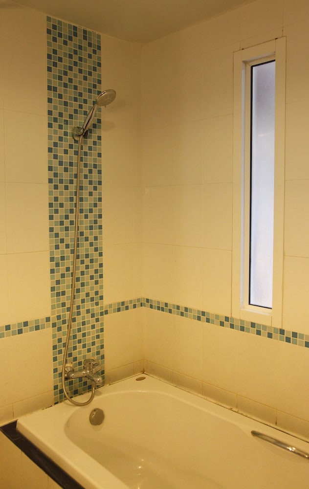 Deluxe Partial Sea View - Photo 6
