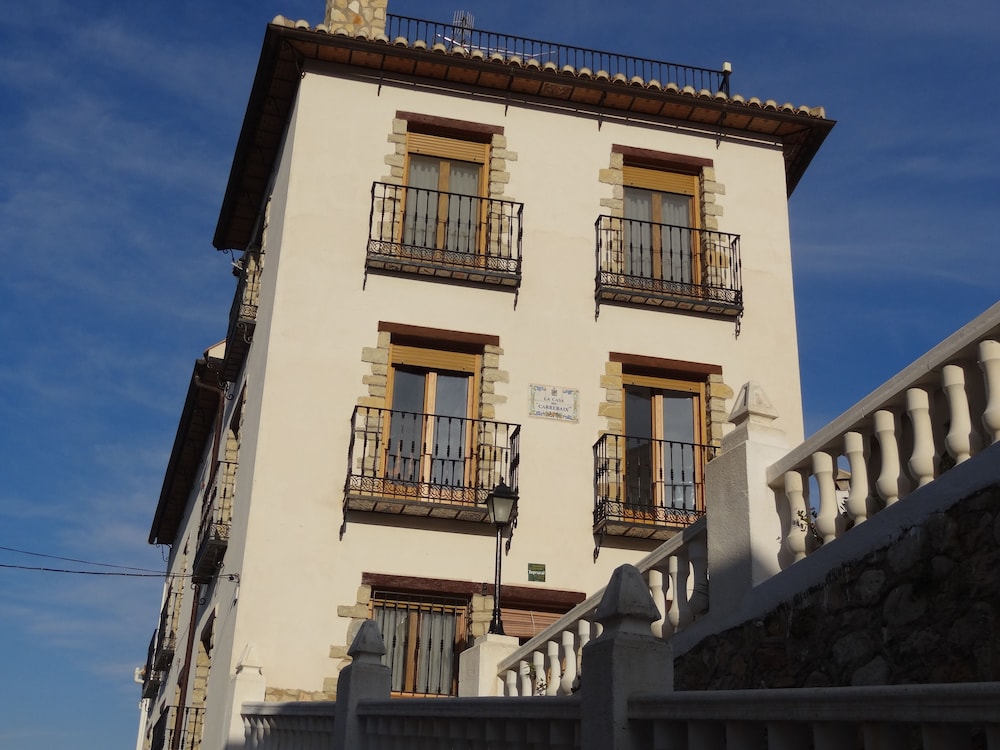 Traditional Apartment, 2 Bedrooms, Kitchen, Tower photo 2