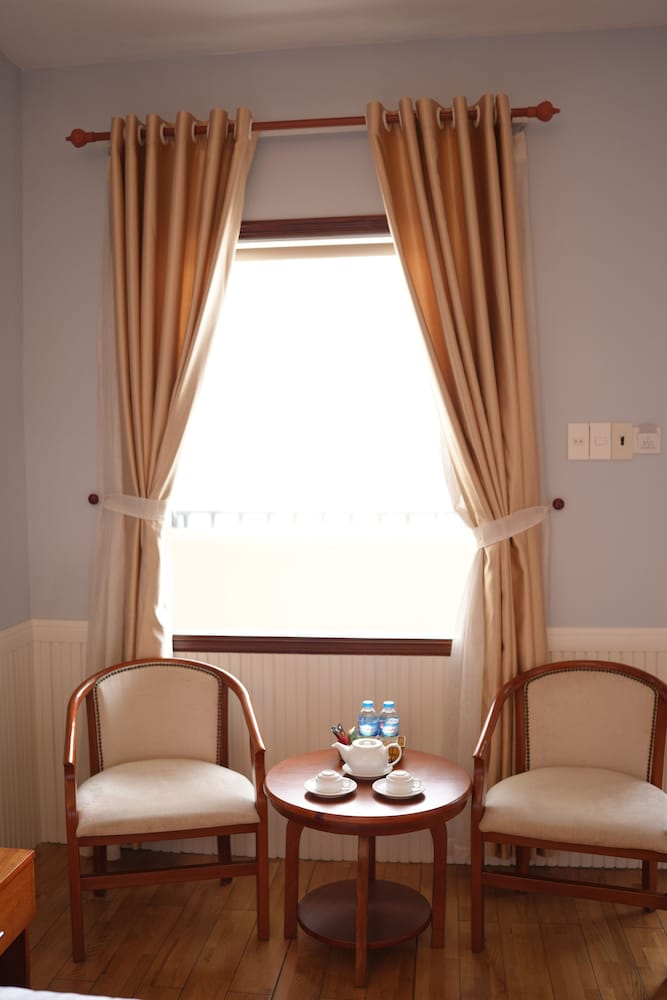 Deluxe Twin Room - Photo 11