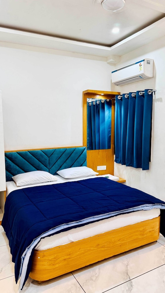 Deluxe Double Room photo 3