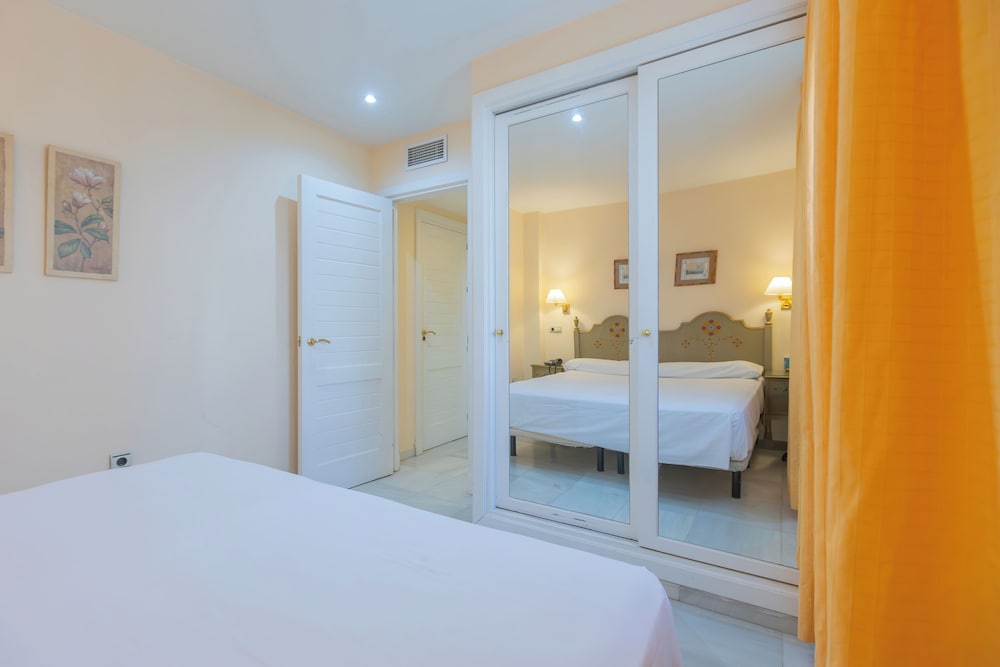 Duplex, 2 Bedrooms, Balcony photo 2