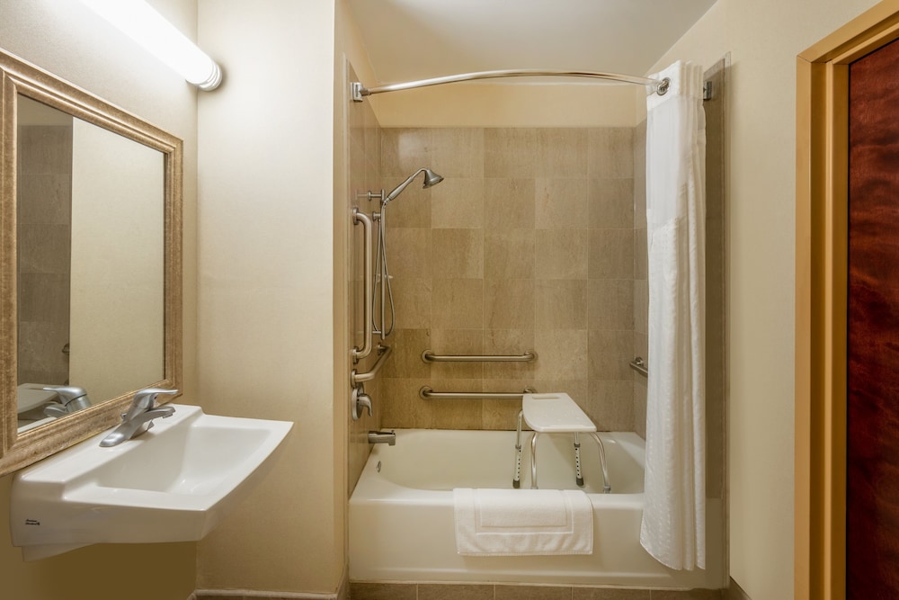 Standard Room, 2 Queen Beds, Accessible (Communications) - Photo 1
