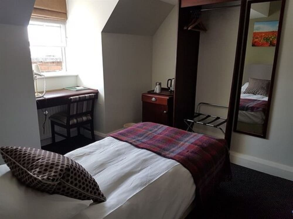 Family Room, Ensuite photo 1