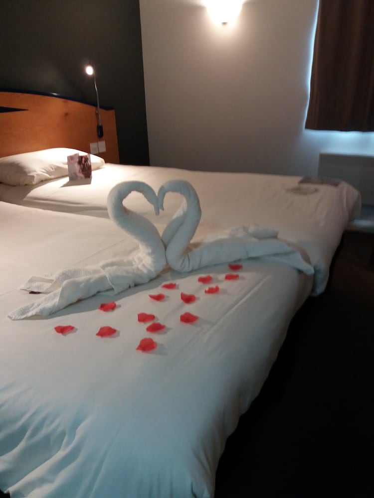 Twin Room, 2 Twin Beds - Photo 1