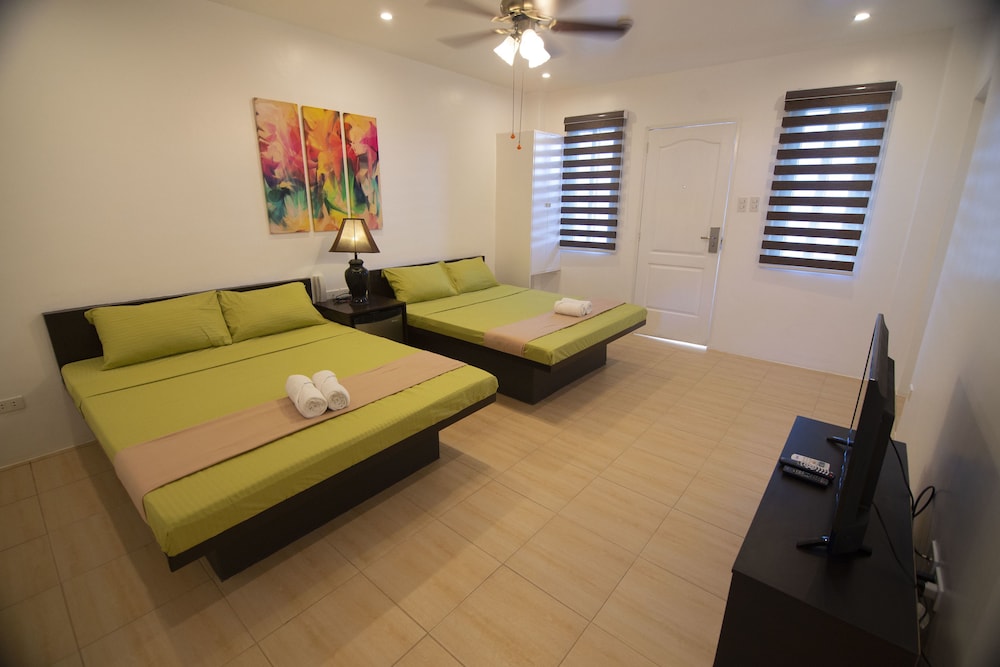 Deluxe Room - Photo 4
