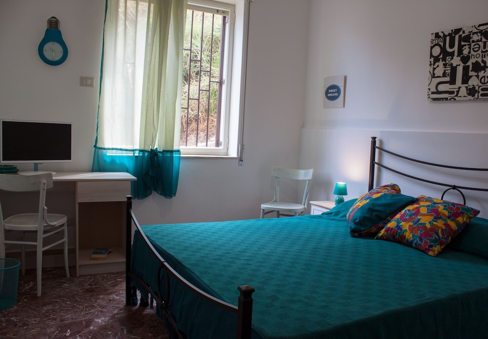 Classic Triple Room, Balcony (Calipso)