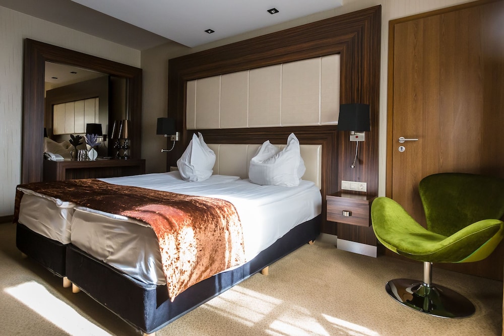 Standard Double Room, 2 Twin Beds, Ground Floor