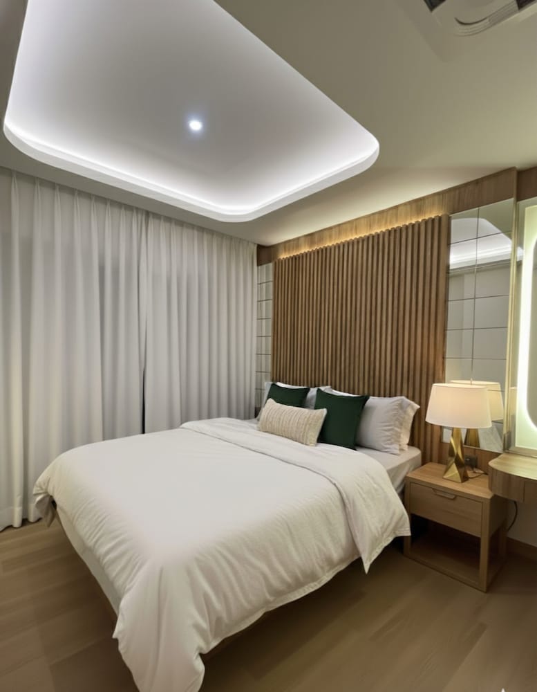 Family Suite partial Seaview