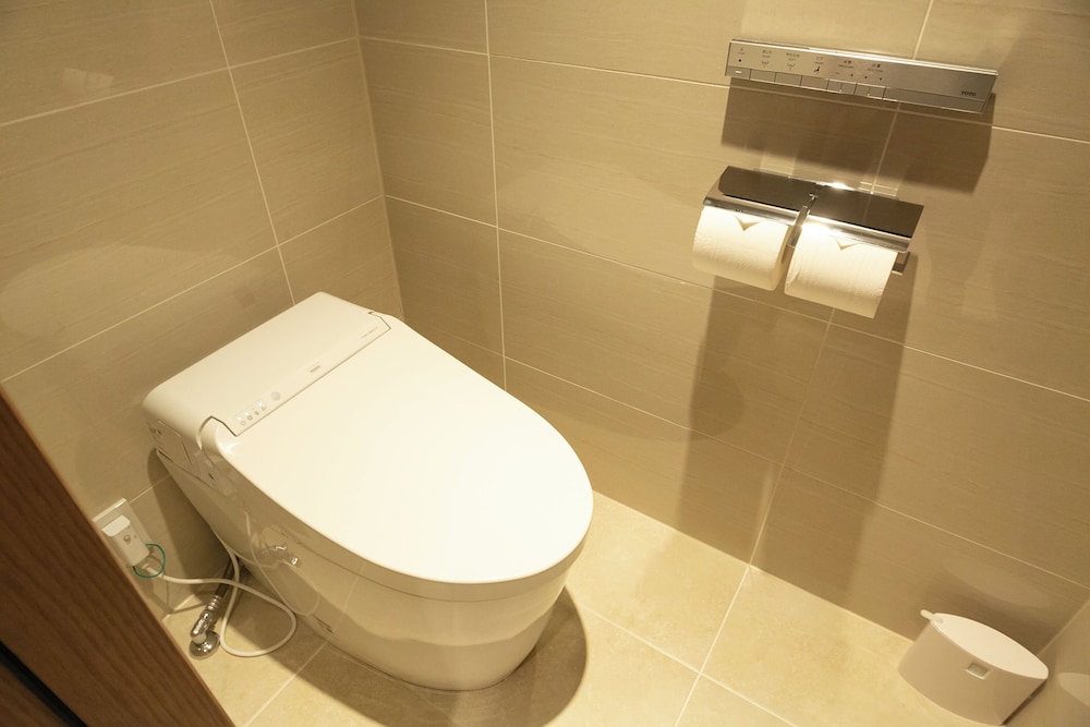 Hollywood Twin Room, Non Smoking (Up to 2 pax for above 6 years old) - Photo 4