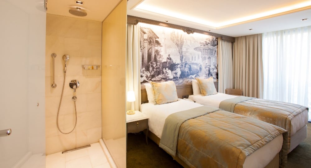 Standard Double or Twin Room photo 1