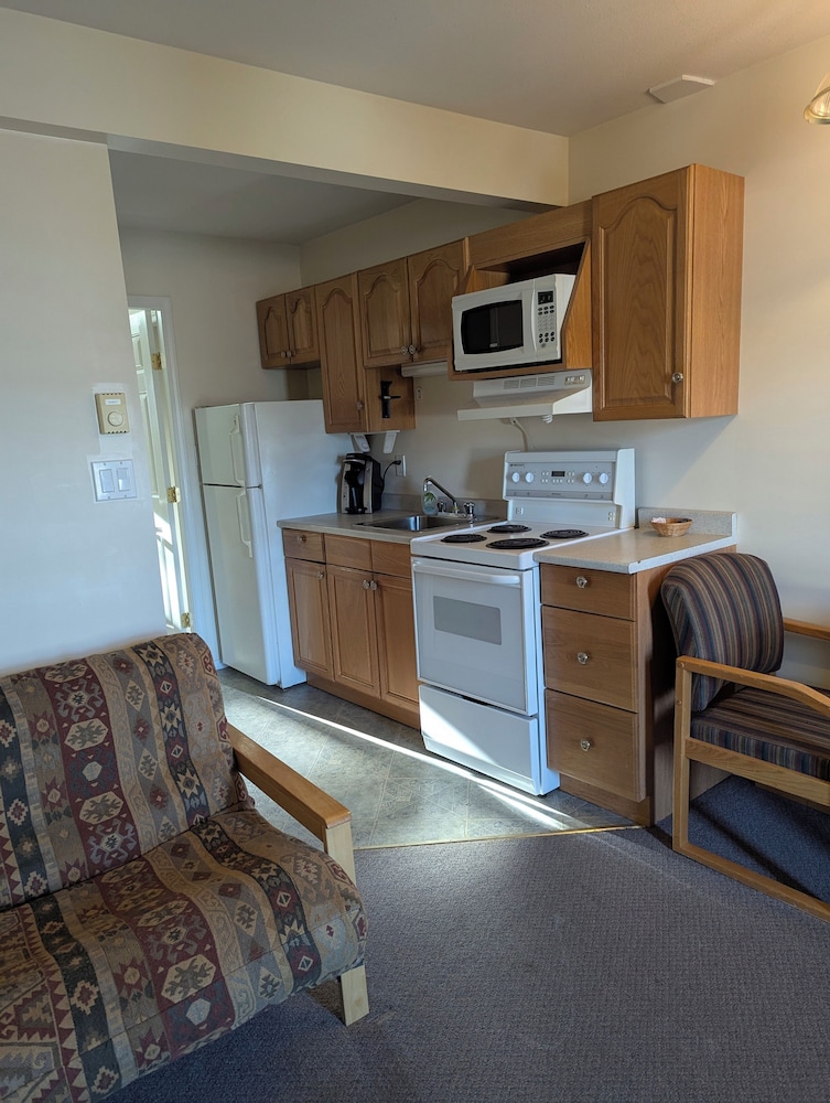 Basic Suite photo 1