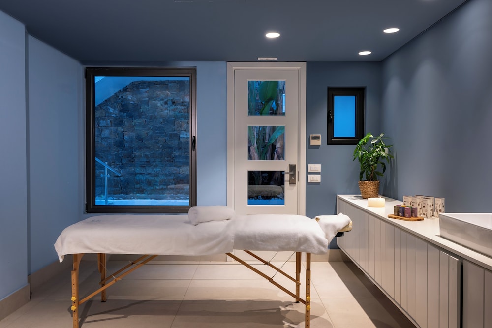 One Bedroom Serenity Suite, Private Pool, Sea View photo 2